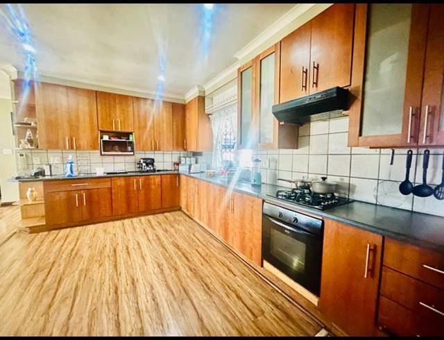 3 BEDROOM HOUSE FOR SALE IN VANDERBIJLPARK CE 5
